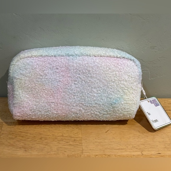 Gloss & Glo Rainbow Sprinkles PARTY Accessory Bag With Zipper Closure - Picture 2 of 9